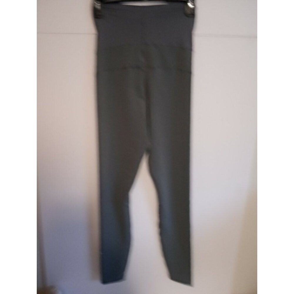 Nike Womens Cropped Dri-Fit Pants Size Small  Gray